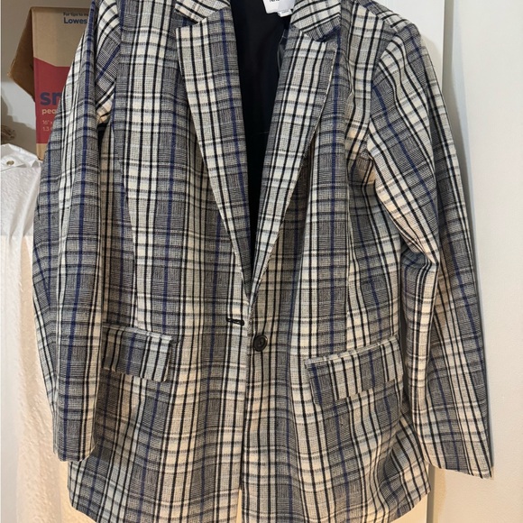 Classy Nine West Plaid Blazer NWT with matching mini skirt (separate listing) - Picture 2 of 7